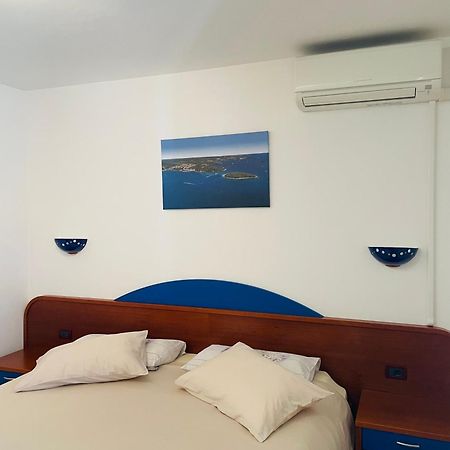 Funtana-Mia Rooms B&B Esterno foto